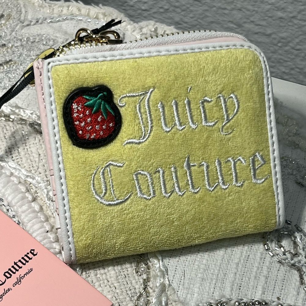 NWT Juicy Couture Yellow Wallet